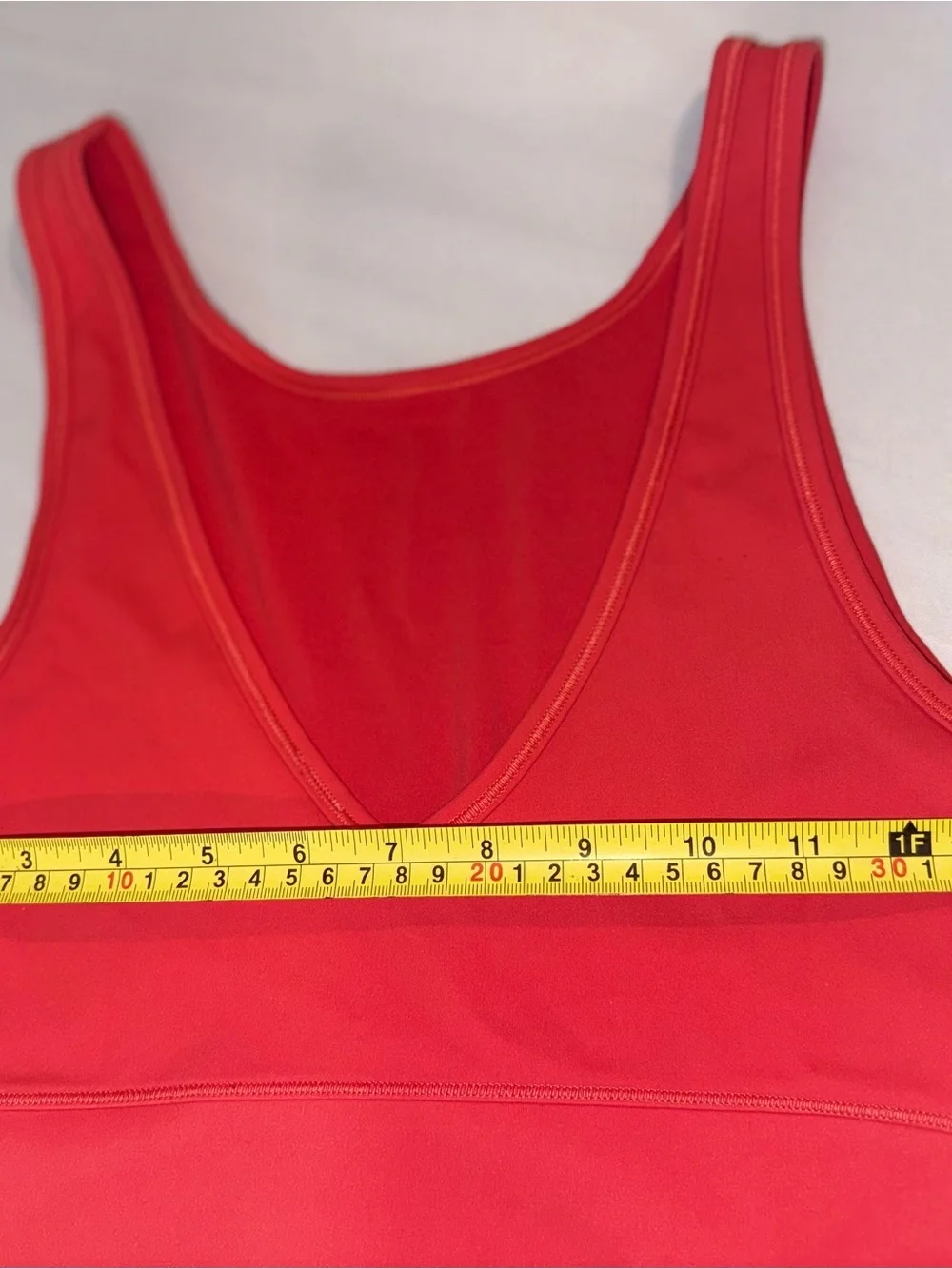 Lululemon Women Red V-Neck Athletic Yoga Sports Bra Size 6 /S